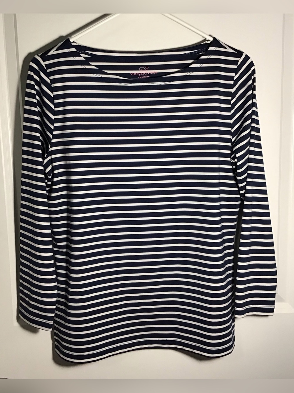 Vineyard Vines Navy and White Striped Long-Sleeve Boatneck  S
